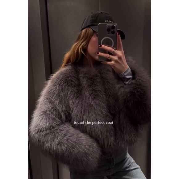 ZARA Blogger-Favorite Faux Fur Cropped Jacket Gray Hook & Eye XS 6318/261 - Picture 2 of 12